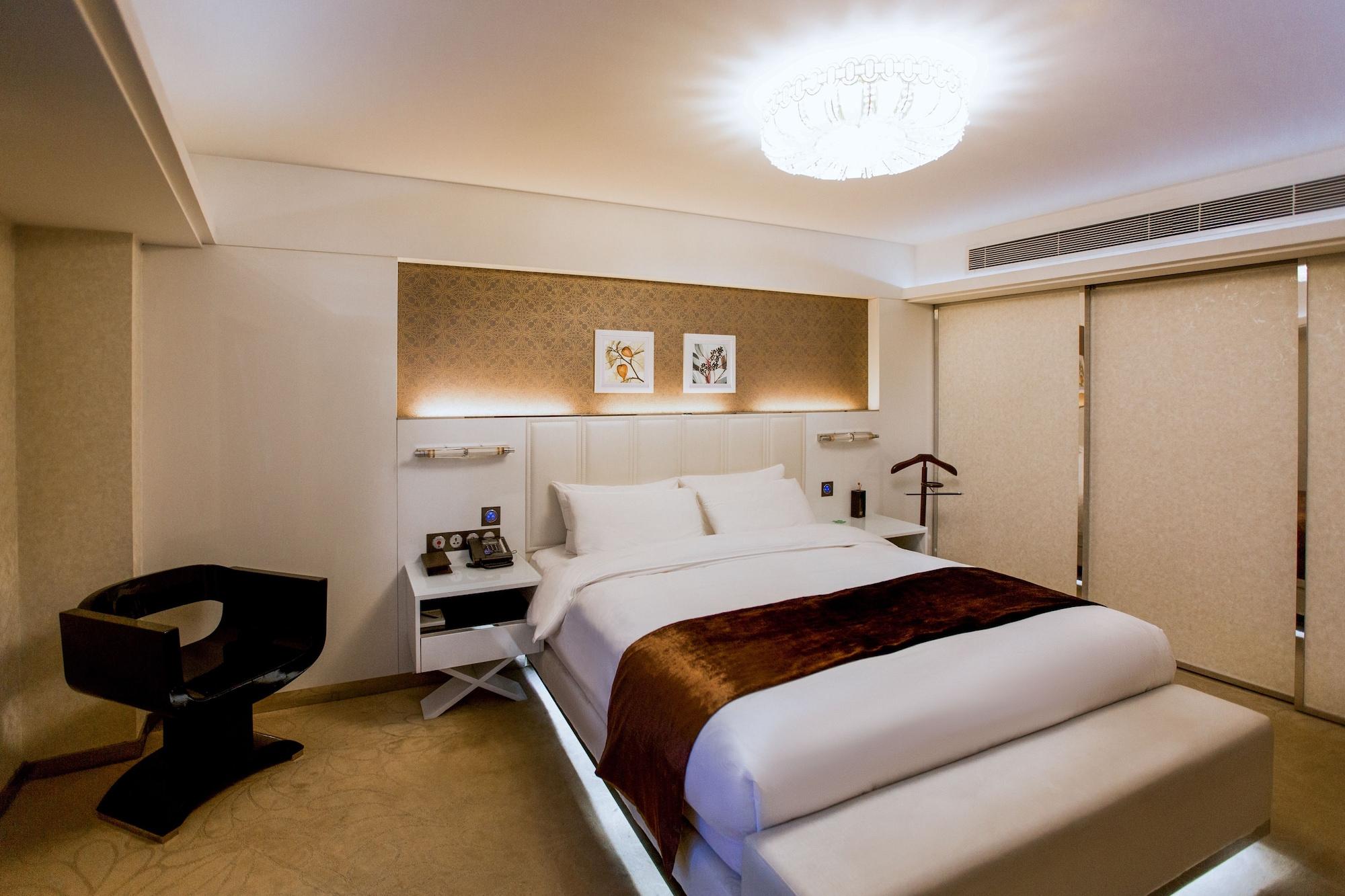 Nanjing Central Hotel Exterior photo